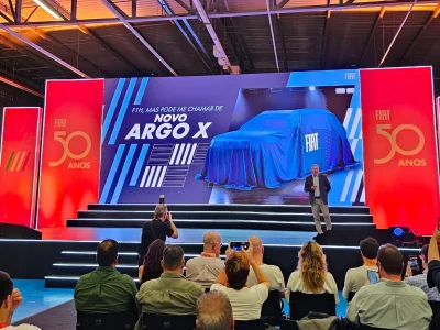 Fiat anuncia Argo X, novo hatch com motor 1.0 turbo e tecnologia híbrida