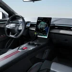 Omoda E5 versus Jaecoo J7: Comparativo entre SUV elétrico e híbrido no mercado automotivo chinês