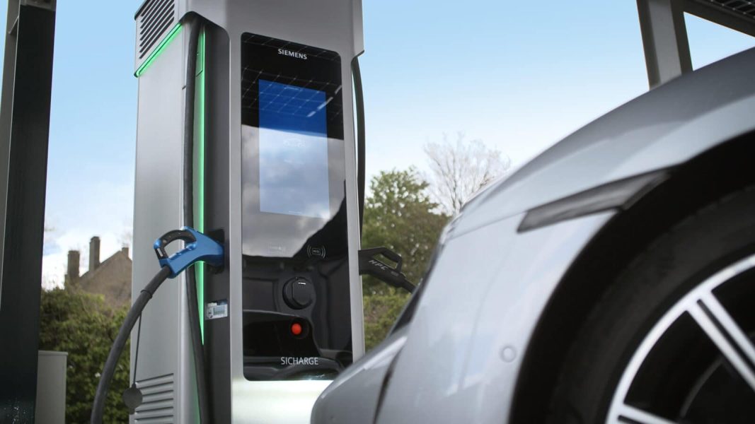 Brasil supera 25 mil pontos de recarga para veículos elétricos e híbridos