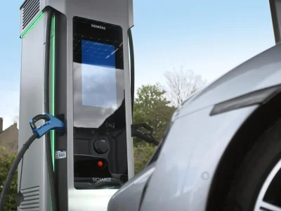 Brasil supera 25 mil pontos de recarga para veículos elétricos e híbridos