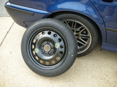 Projeto de lei pode barrar venda de carros com estepe temporário no Brasil