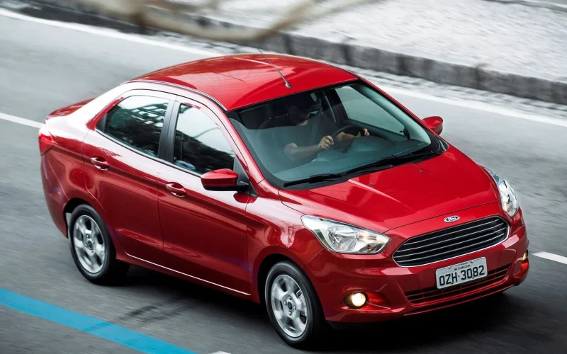 Cuidados essenciais ao comprar um carro com mais de 10 anos no Brasil