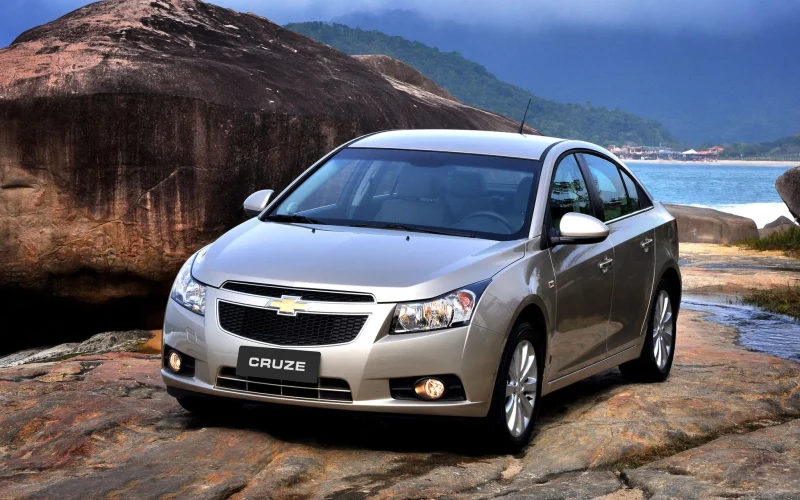 Chevrolet Cruze 2013: 10 pontos sobre conforto, preço e manutenção