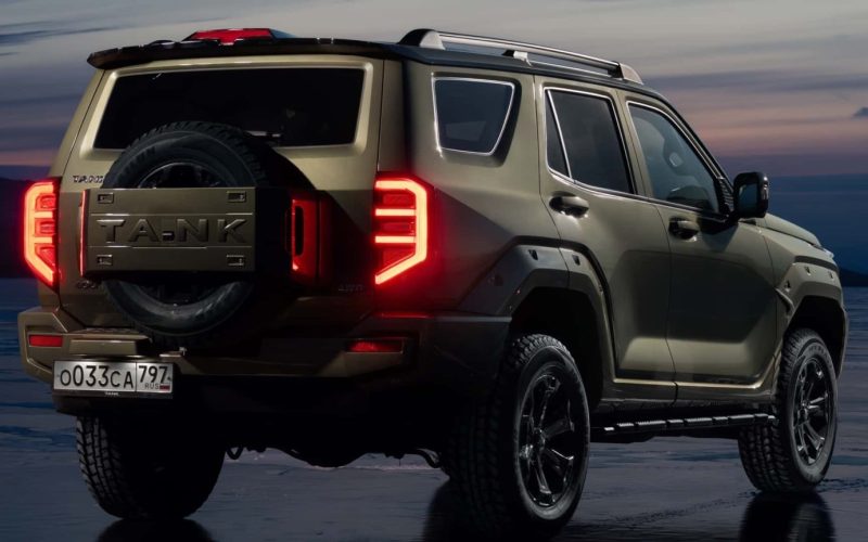 Tank 400: SUV híbrido da GWM com 408 cv e 100 km de autonomia elétrica em 2026