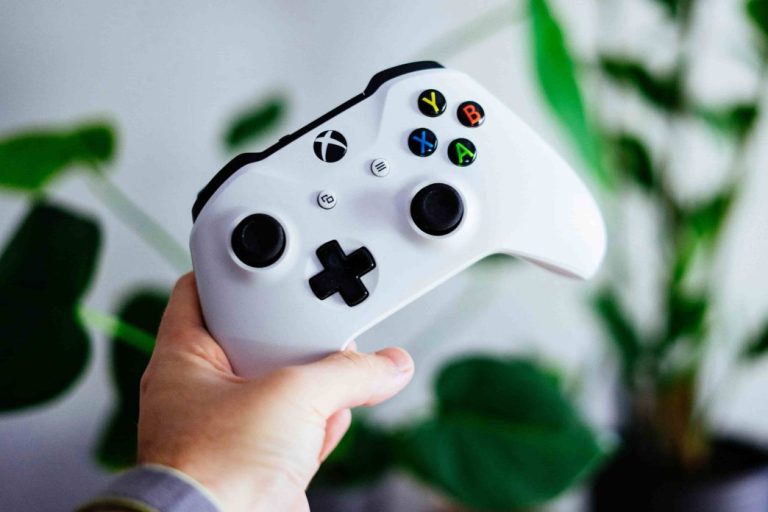 Microsoft traça plano ambicioso para Xbox visando 1 bilhão de jogadores diários