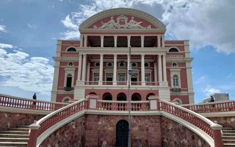 Previsão do tempo em Manaus: chuvas fracas e temperaturas entre 23°C e 33°C
