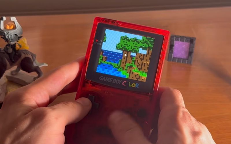 Fã transforma Minecraft em versão jogável para Game Boy Color