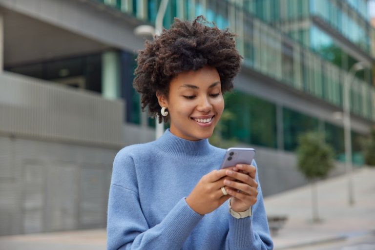 Publicidade digital no Brasil alcança R$ 42,7 bilhões com crescimento em 2025