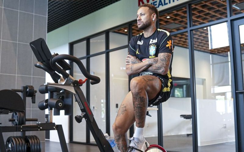 Neymar estará no MetLife Stadium para Brasil x Marrocos, apesar da lesão