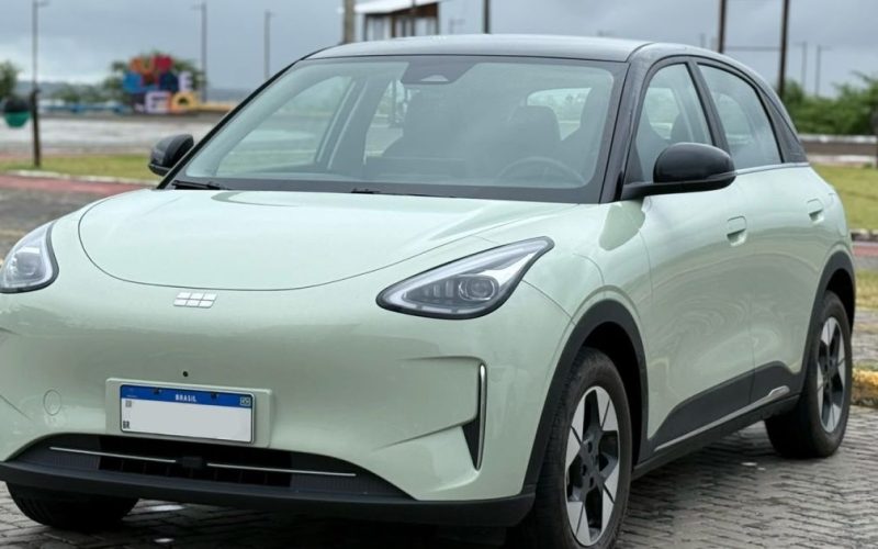 Geely EX2 Max: autonomia de 356 km e preço de R$ 136.800 no Brasil