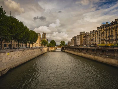 Paris expande uso da água do Sena para resfriamento sustentável de edifícios