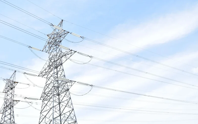 Missão 300 leva eletricidade a 50 milhões de africanos com investimento de US$ 15 bilhões