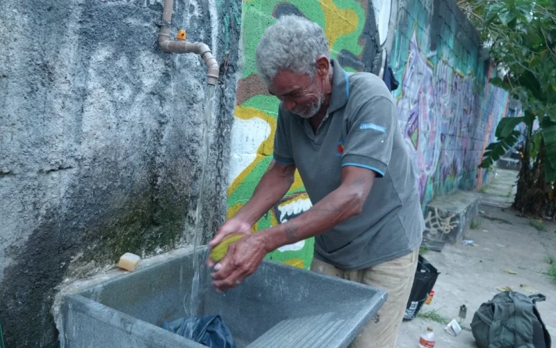 Torneira pública em São Paulo destaca importância das nascentes urbanas