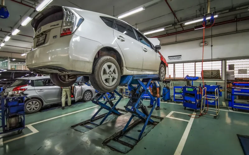 Manutenção de Carros Híbridos Usados: O Que Considerar Antes de Comprar