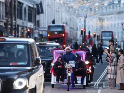 Londres avança em infraestrutura para veículos elétricos com quase 28 mil pontos de recarga