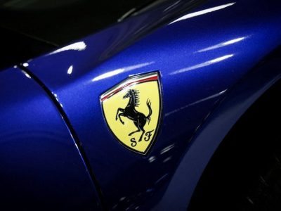Ferrari revisa projeções após lucro de 755 milhões de euros no 2º trimestre
