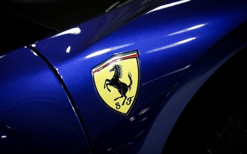 Ferrari revisa projeções após lucro de 755 milhões de euros no 2º trimestre