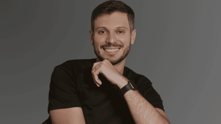 Tiago Tessmann: especialista em tráfego pago e criador da Mentoria Conversão Extrema