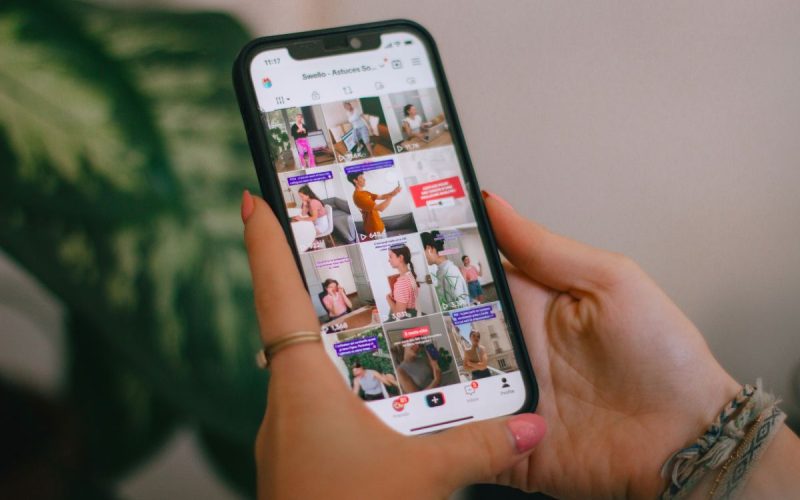 Crescimento de 12,7% na publicidade digital no Brasil alcança R$ 42,7 bilhões