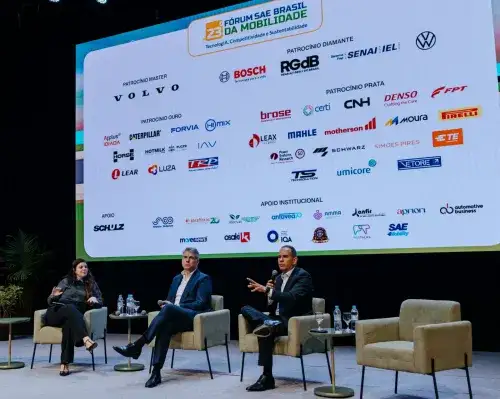 Fórum em Curitiba discute futuro da indústria automotiva com foco no etanol