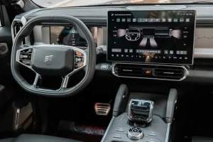 Jetour Traveler 7 é lançado na China com autonomia de 1.400 km, após sucesso de vendas do T2 no Brasil que esgotou 700 unidades.