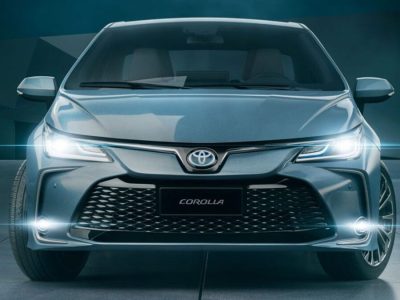 Corolla híbrido tem desconto de R$ 58.695 para taxistas e parte de R$ 133.195 em agosto