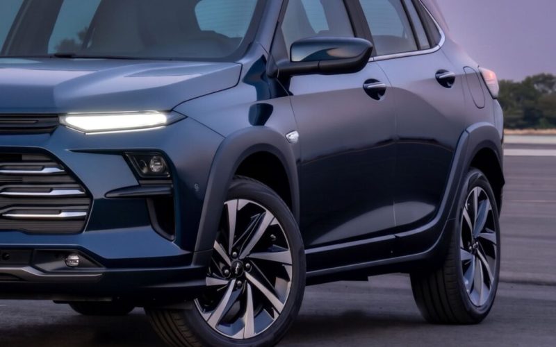 Chevrolet Sonic estreia sistema híbrido de 48 V com aumento de 10,8 cv para competir no mercado de SUVs compactos eletrificados