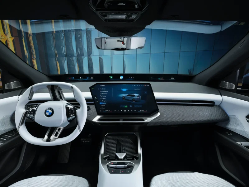 BMW iX3 se destaca com autonomia de 570 km e preço de R$ 582.950 no Brasil