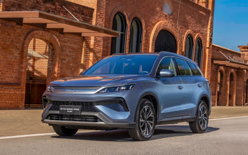 BYD Song Pro Flex é lançado no Brasil a partir de R$176.990 com eficiência energética