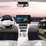 Geely EX2 se destaca no mercado chinês com 32.306 vendas, superando o Tesla Model Y em 7.148 unidades.