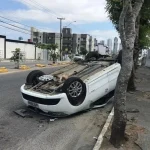 Aumente sua segurança: 6 passos essenciais após o capotamento do carro