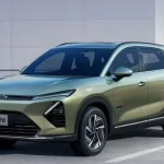 Chevrolet Captiva PHEV começará a ser produzido no Ceará em 2026