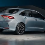Toyota reduz em até R$ 45 mil o preço do Corolla Hybrid para clientes PcD