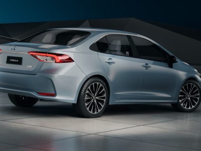 Toyota reduz em até R$ 45 mil o preço do Corolla Hybrid para clientes PcD