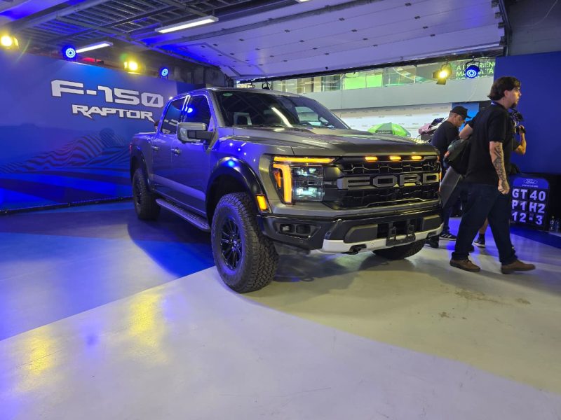Ford F-150 Raptor com motor V6 de 455 cv será lançada no Brasil em 2027
