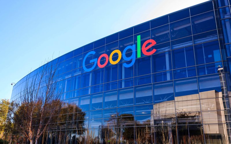 Mudanças de liderança no Google impactam equipes de IA e pesquisas futuras