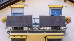 Reino Unido introduz paineis solares portáteis para reduzir contas de energia