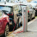 Seguro de carro elétrico: comparação de preços e cobertura em 2026
