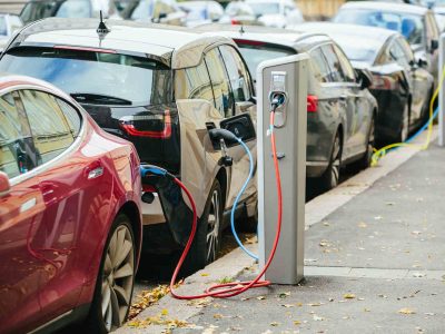 Seguro de carro elétrico: comparação de preços e cobertura em 2026