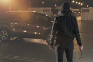 Dicas práticas para evitar assaltos e proteger seu carro na rua