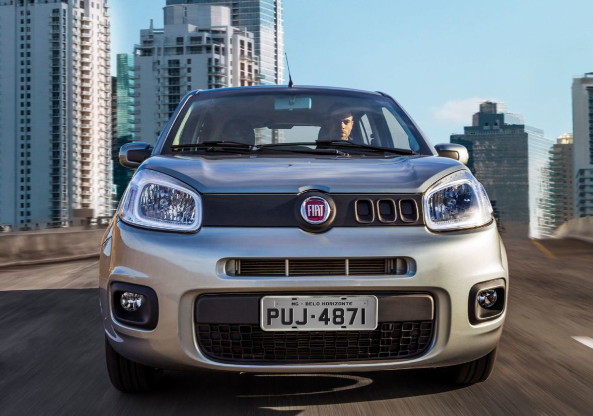 iPhone Duo a R$ 31 mil: 10 carros usados que custam preço similar Fiat Uno 2014