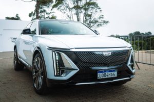 Cadillac relança sua presença no Brasil com SUV elétricos Lyriq e Vistiq