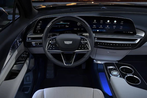 Cadillac LYRIQ: SUV premium elétrico chega ao Brasil - preço R$ 820 mil Cadillac LYRIQ: SUV premium elétrico chega ao Brasil - preço R$ 820 mil