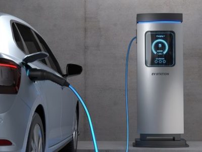 Crescente frota de carros elétricos no Brasil gera economia de até 70%