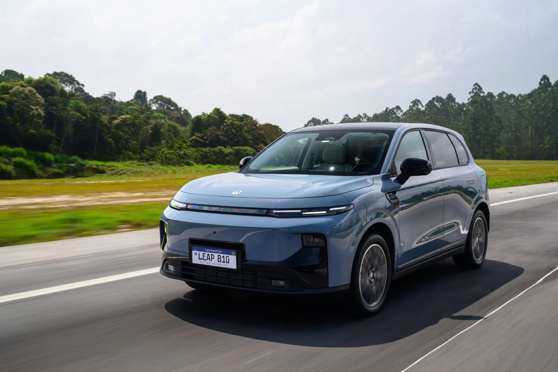 Novo Leapmotor B10 Ultra Híbrido