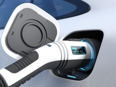 BYD traz a Brasília seu primeiro carregador ultrarrápido para carros elétricos