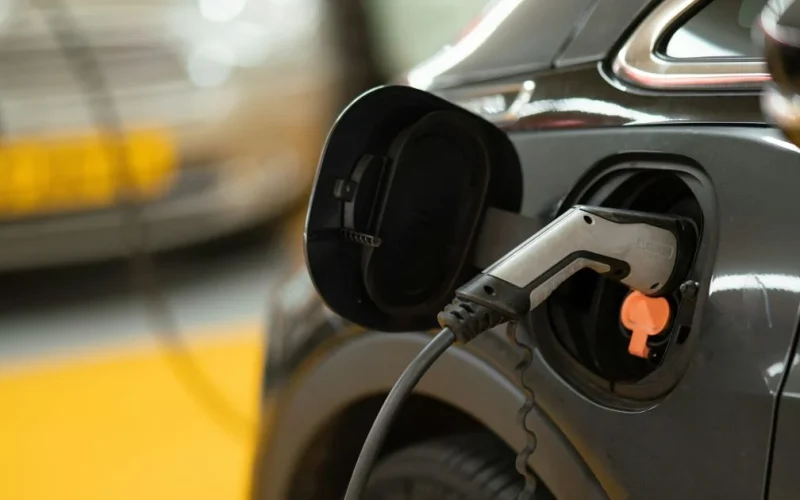 Rede de recarga para veículos elétricos no Brasil chega a 29.896 pontos