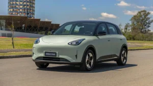 Geely inicia vendas diretas com preços a partir de R$ 104 mil para EX2