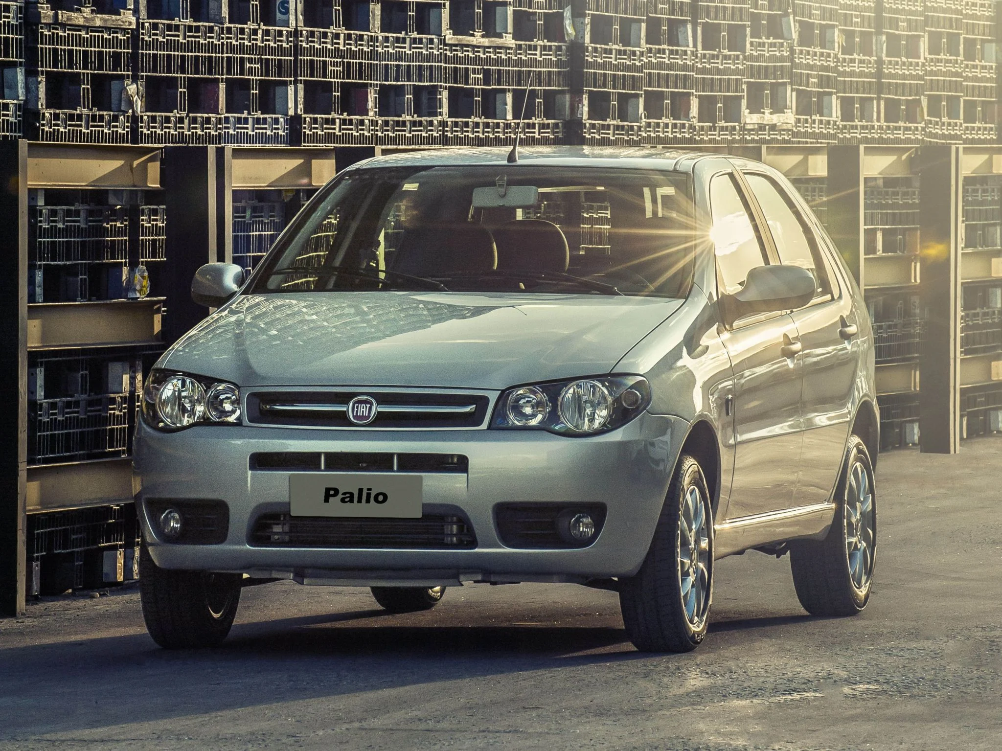 iPhone Duo a R$ 31 mil: 10 carros usados que custam preço similar Palio Economy 2014