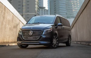 Mercedes-Benz Classe V desembarca no Brasil por R$ 834.900, mas falha em um detalhe importante